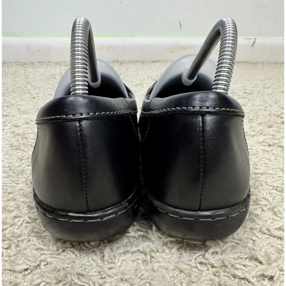 Clarks Ashland Bubble Black Leather Slip On Comfort‎ Loafers Size 8.5 XW Tassels